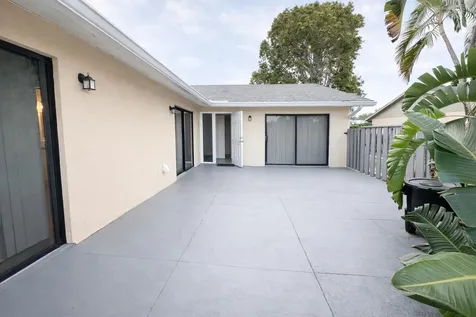 8113 Ambach Way Hypoluxo FL 33462