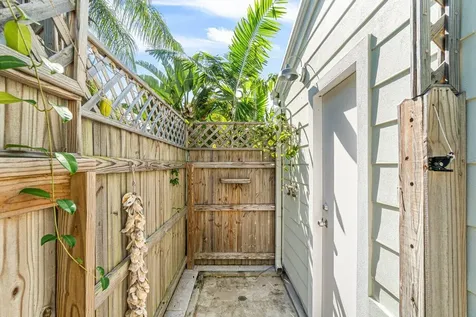 714 N Ocean Breeze Lake Worth Beach FL 33460