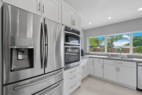 7101 W Lake Drive Lake Clarke Shores FL 33406
