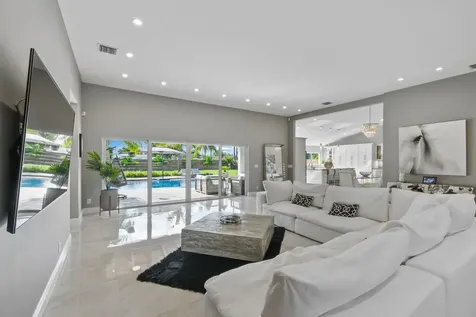 7101 W Lake Drive Lake Clarke Shores FL 33406
