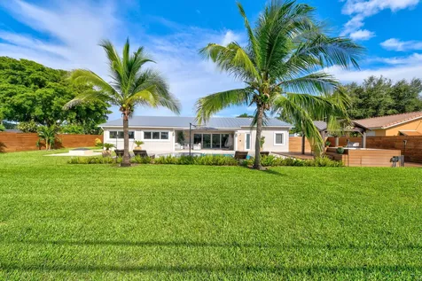 7101 W Lake Drive Lake Clarke Shores FL 33406