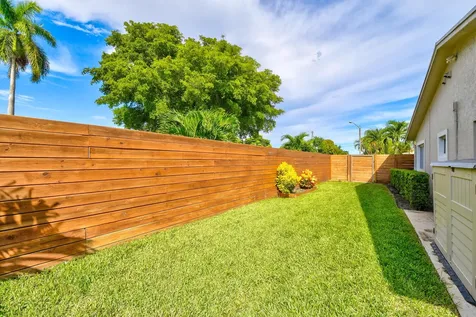 7101 W Lake Drive Lake Clarke Shores FL 33406