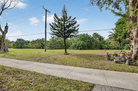 450 Nw 20th Street Boca Raton FL 33431