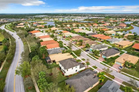 11931 Sw Crestwood Circle Port Saint Lucie FL 34987