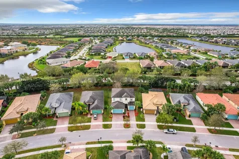 11931 Sw Crestwood Circle Port Saint Lucie FL 34987