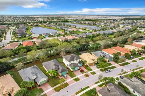 11931 Sw Crestwood Circle Port Saint Lucie FL 34987