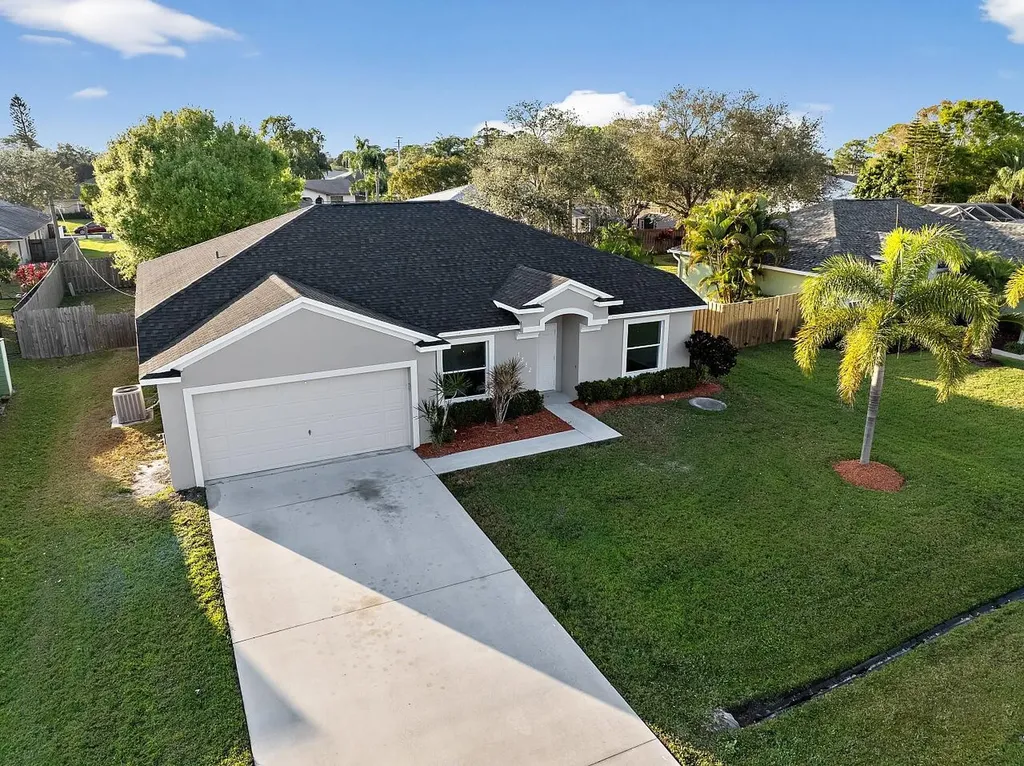1382 Se Concha Street Port Saint Lucie FL 34983