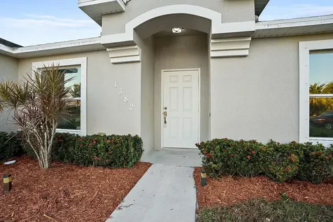 1382 Se Concha Street Port Saint Lucie FL 34983