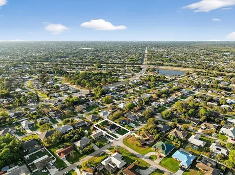 1382 Se Concha Street Port Saint Lucie FL 34983