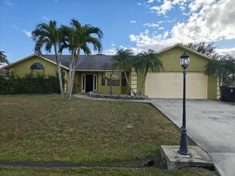 222 Sw Fairchild Avenue Port Saint Lucie FL 34984