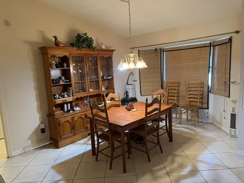 222 Sw Fairchild Avenue Port Saint Lucie FL 34984