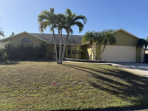 222 Sw Fairchild Avenue Port Saint Lucie FL 34984