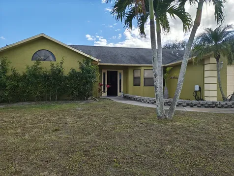 222 Sw Fairchild Avenue Port Saint Lucie FL 34984