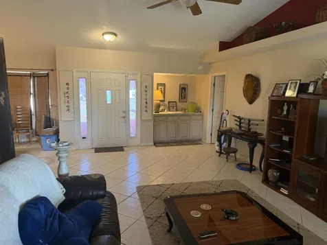 222 Sw Fairchild Avenue Port Saint Lucie FL 34984