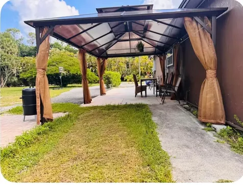 214 Westwood Circle West Palm Beach FL 33411