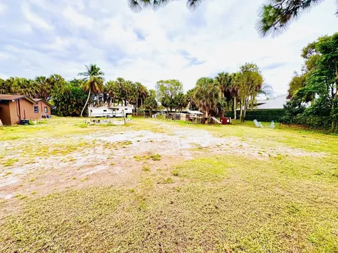 214 Westwood Circle West Palm Beach FL 33411