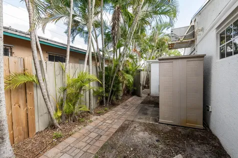 1139 Nw 1st Avenue Fort Lauderdale FL 33311