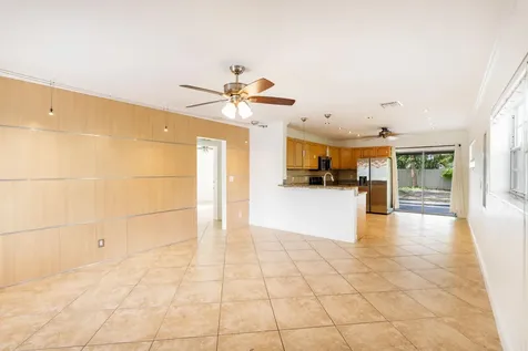 1139 Nw 1st Avenue Fort Lauderdale FL 33311