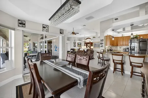 411 Sw Thistle Trail Port Saint Lucie FL 34953