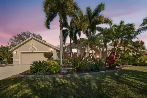 411 Sw Thistle Trail Port Saint Lucie FL 34953
