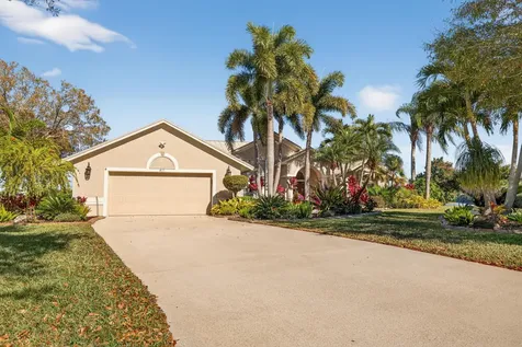 411 Sw Thistle Trail Port Saint Lucie FL 34953
