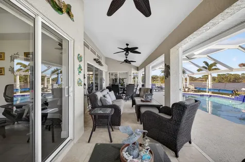 411 Sw Thistle Trail Port Saint Lucie FL 34953