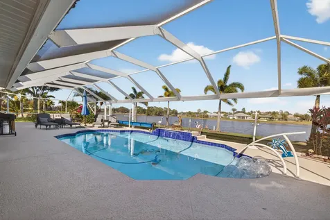 411 Sw Thistle Trail Port Saint Lucie FL 34953