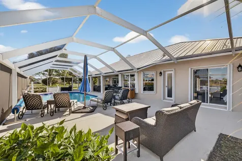 411 Sw Thistle Trail Port Saint Lucie FL 34953