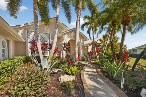 411 Sw Thistle Trail Port Saint Lucie FL 34953
