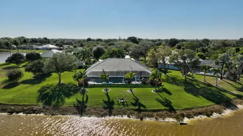 411 Sw Thistle Trail Port Saint Lucie FL 34953