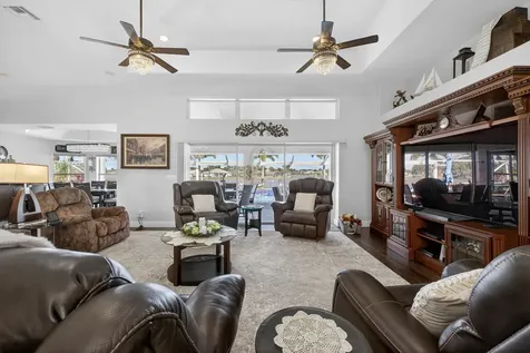 411 Sw Thistle Trail Port Saint Lucie FL 34953