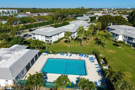 806 Se Central Parkway Stuart FL 34994