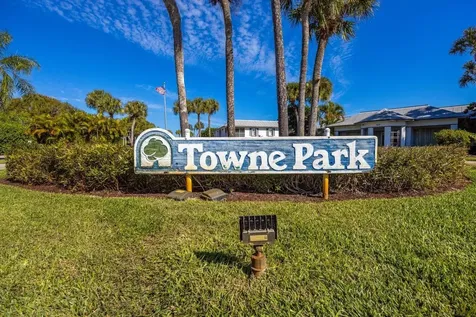 806 Se Central Parkway Stuart FL 34994