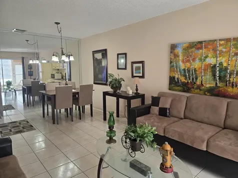118 Lake Olive Drive West Palm Beach FL 33411