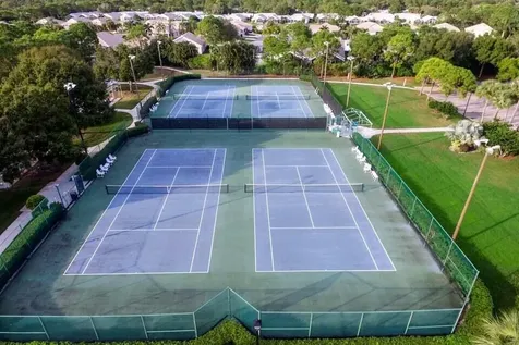 647 Nw San Remo Circle Port Saint Lucie FL 34986