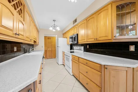 800 Jeffery Street Boca Raton FL 33487
