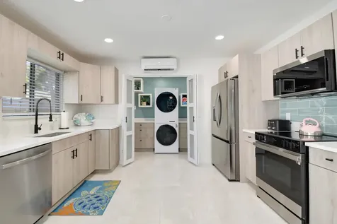 705 Colonial Road West Palm Beach FL 33405