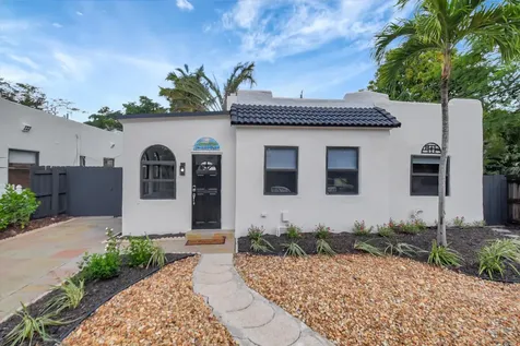 705 Colonial Road West Palm Beach FL 33405