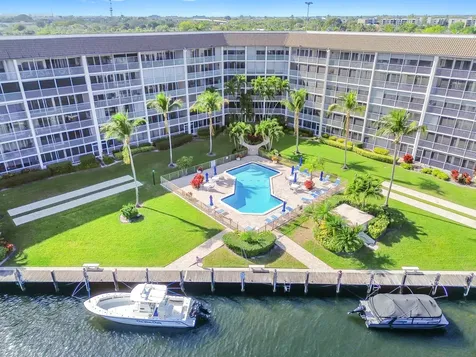 390 N Federal Highway Deerfield Beach FL 33441