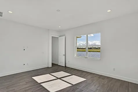 6886 68th Square Vero Beach FL 32967