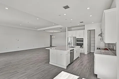 6886 68th Square Vero Beach FL 32967