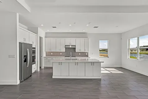 6886 68th Square Vero Beach FL 32967