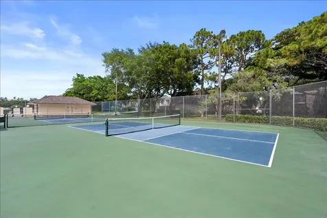 406 4th Terrace Palm Beach Gardens FL 33418