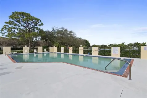 406 4th Terrace Palm Beach Gardens FL 33418