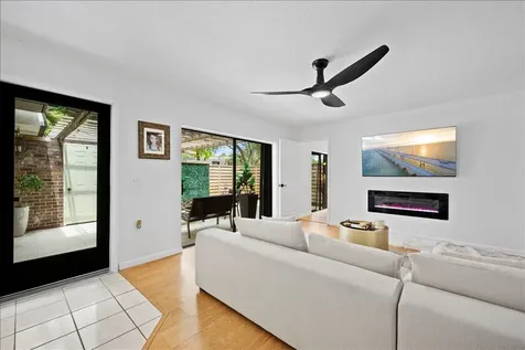 406 4th Terrace Palm Beach Gardens FL 33418