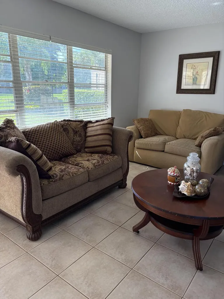 128 Norwich F West Palm Beach FL 33417