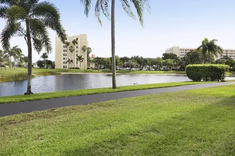 7270 Ashford Place Delray Beach FL 33446