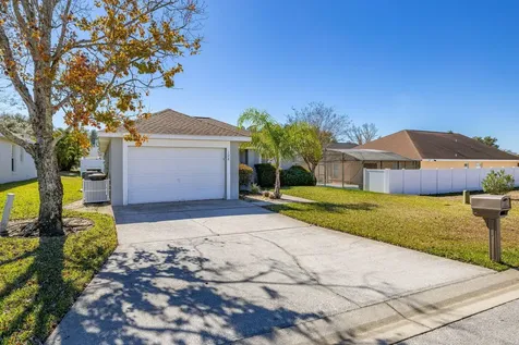 128 Pine Cone Drive Davenport FL 33897