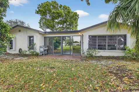 18101 107th Avenue Boca Raton FL 33498