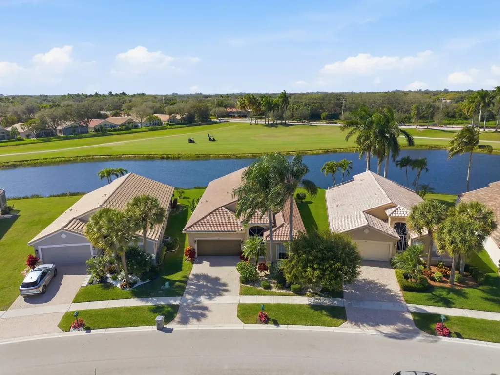 7281 Haviland Circle Boynton Beach FL 33437
